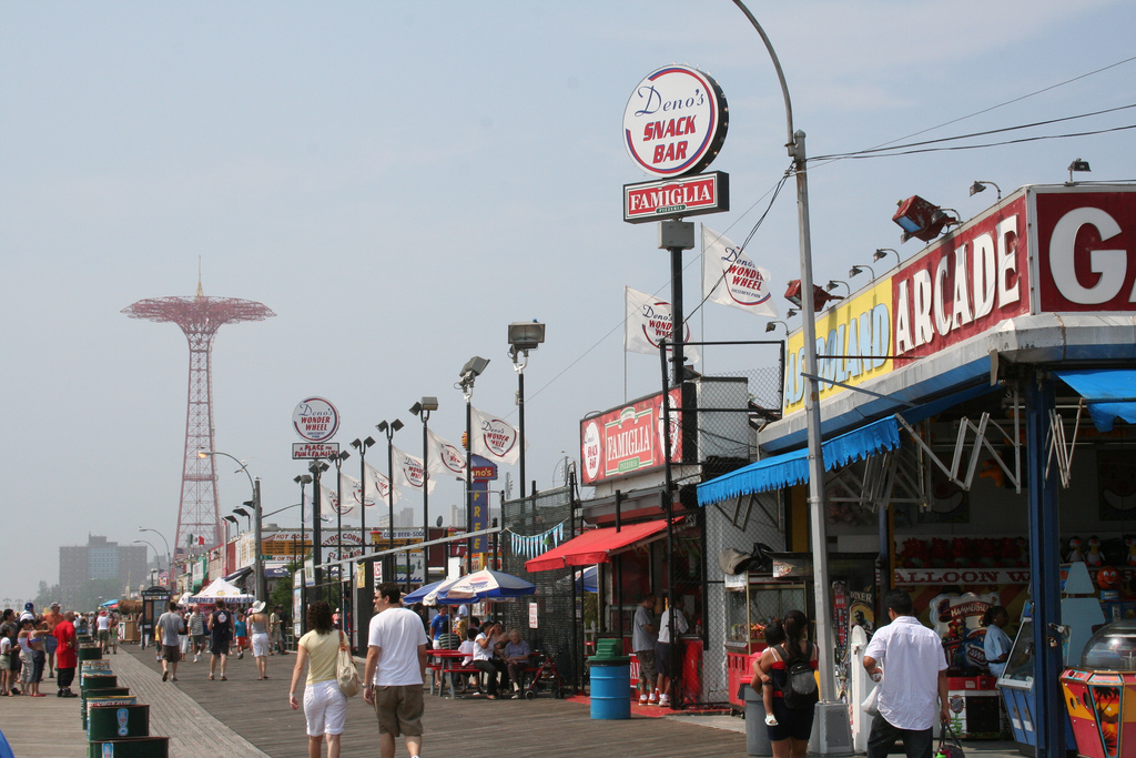 A Fun Day at Historic Coney Island - Iberia Joven